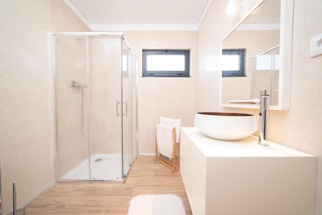 Viana Fishers House - Pool & Beach ! Віана-ду-Каштелу Екстер'єр фото